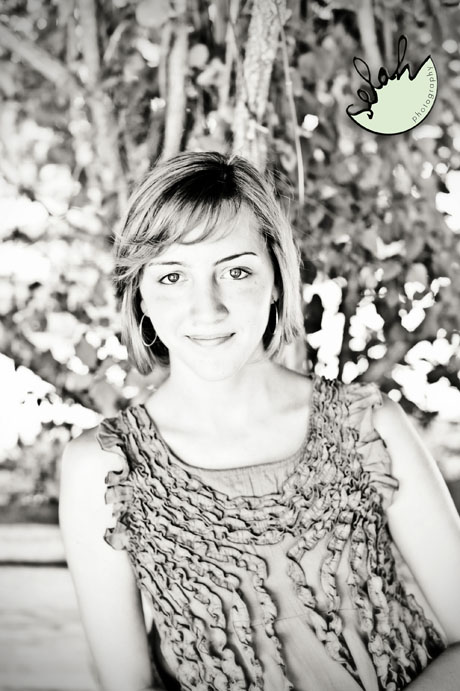 senior picture for girl