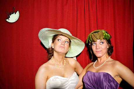 denver_candid_openair_photobooth002 funny hats in photo booth