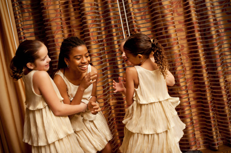 wedding_photographer_downtown007 flower girls at wedding