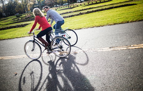 bike riding engaegment photogoraphs